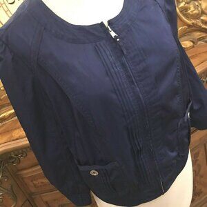 White House Black Market. Size 8. Cropped Moto Style Zip Front Jacket. B23